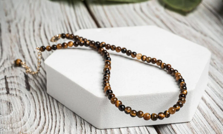 Tiger Eye Necklace – Meaning, Benefits, Styles, and Complete Buying Guide